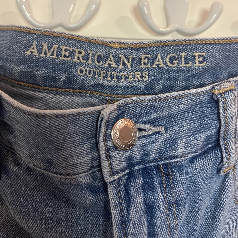 High Rise Mom Jeans Light Blue Wash with Rips - Picture 2 of 6